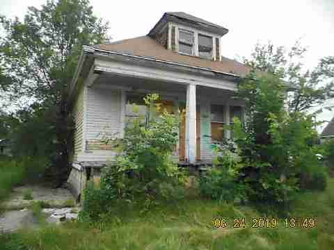 2075 Burnside (2)_m.jpg